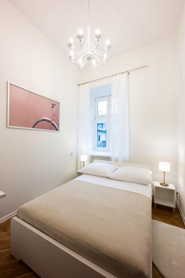 Native Apartments Skawinska 5 كراكوفيا المظهر الخارجي الصورة